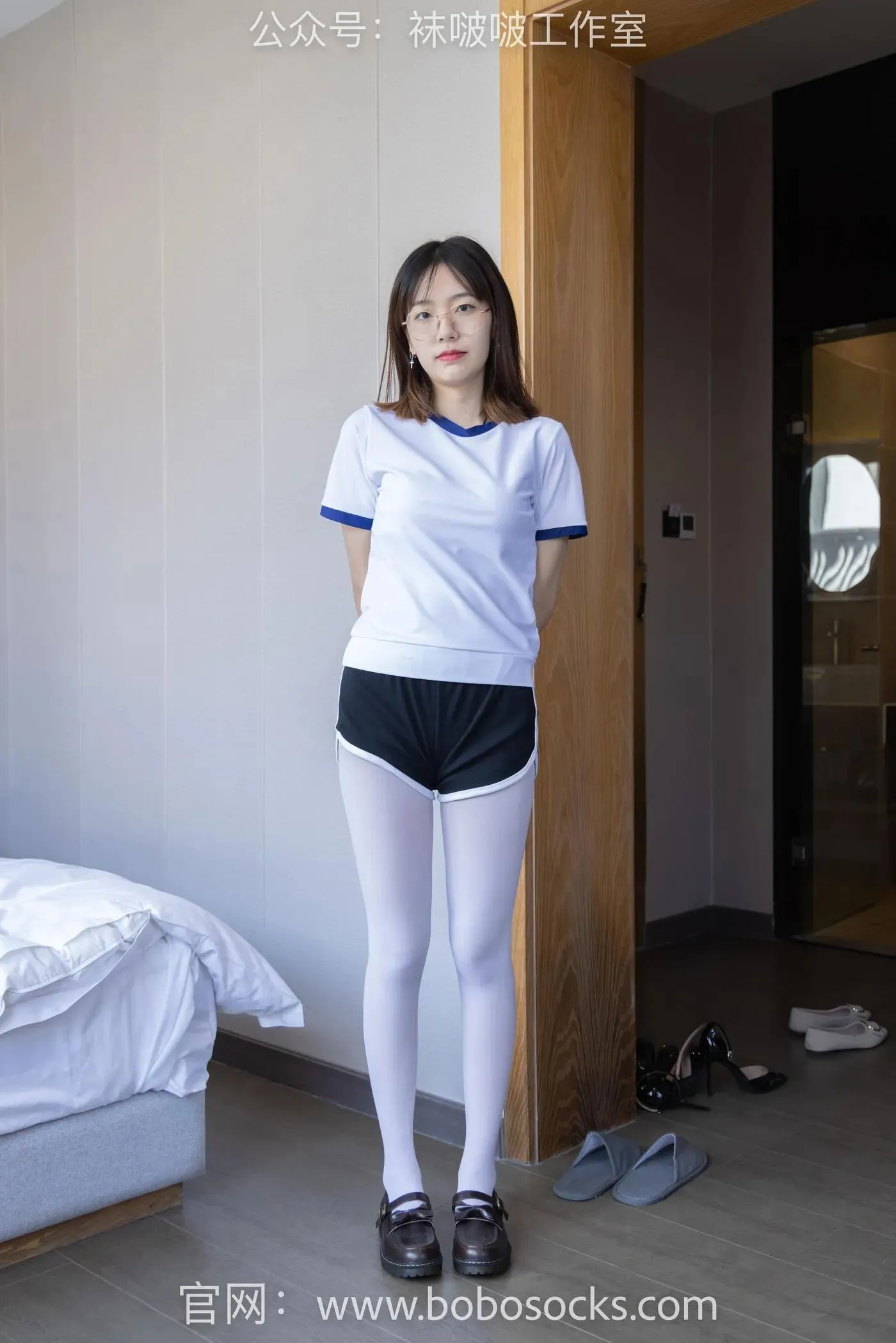 [BoBoSocks袜啵啵]NO.108 小甜豆-皮鞋、厚白丝、踩奶油蛋糕剧情 [137P]插图